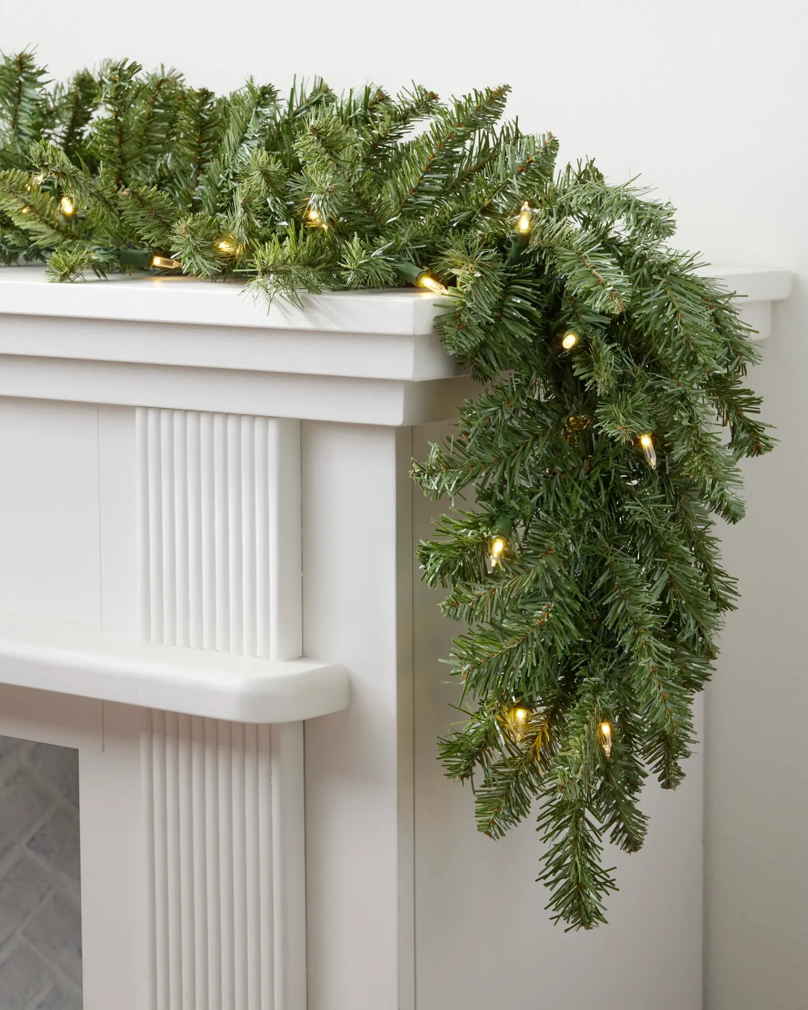 Hot Classic Blue Spruce® Foliage 30 - 42 Inch|Pre-Lit