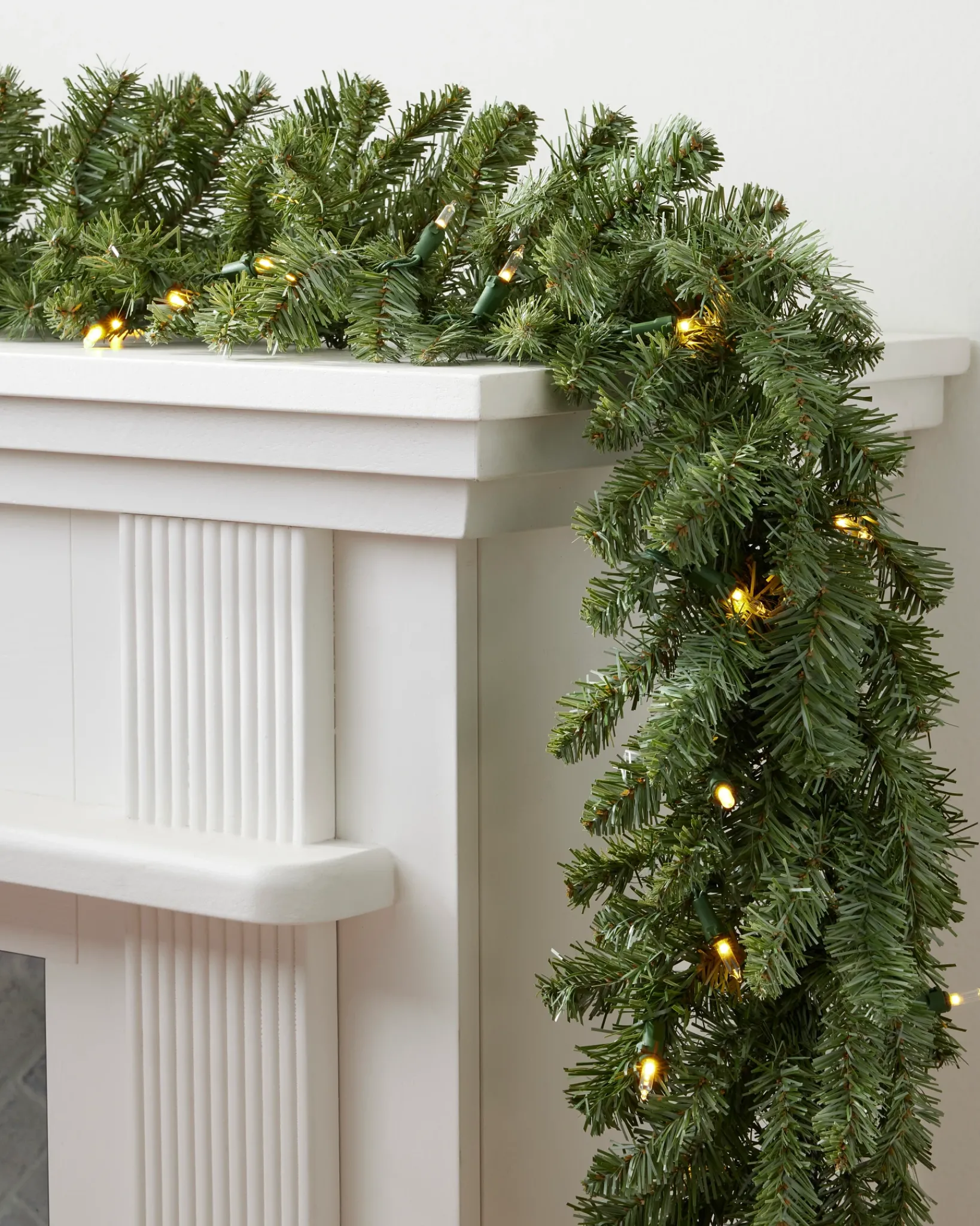 Hot Classic Blue Spruce® Foliage 30 - 42 Inch|Pre-Lit