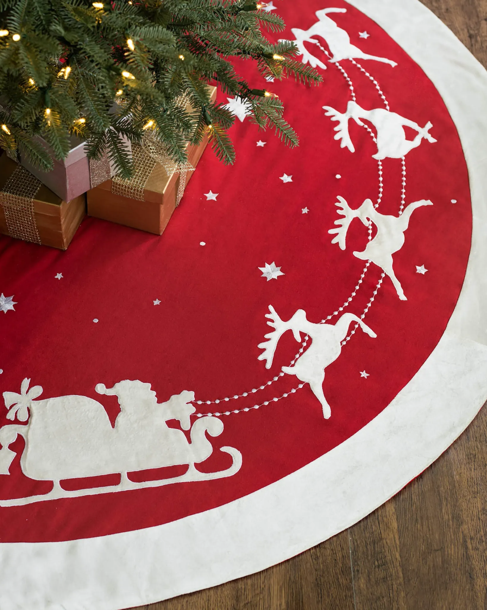 Hot Dashing Through The Snow Christmas Tree Skirts Personalized Christmas Décor