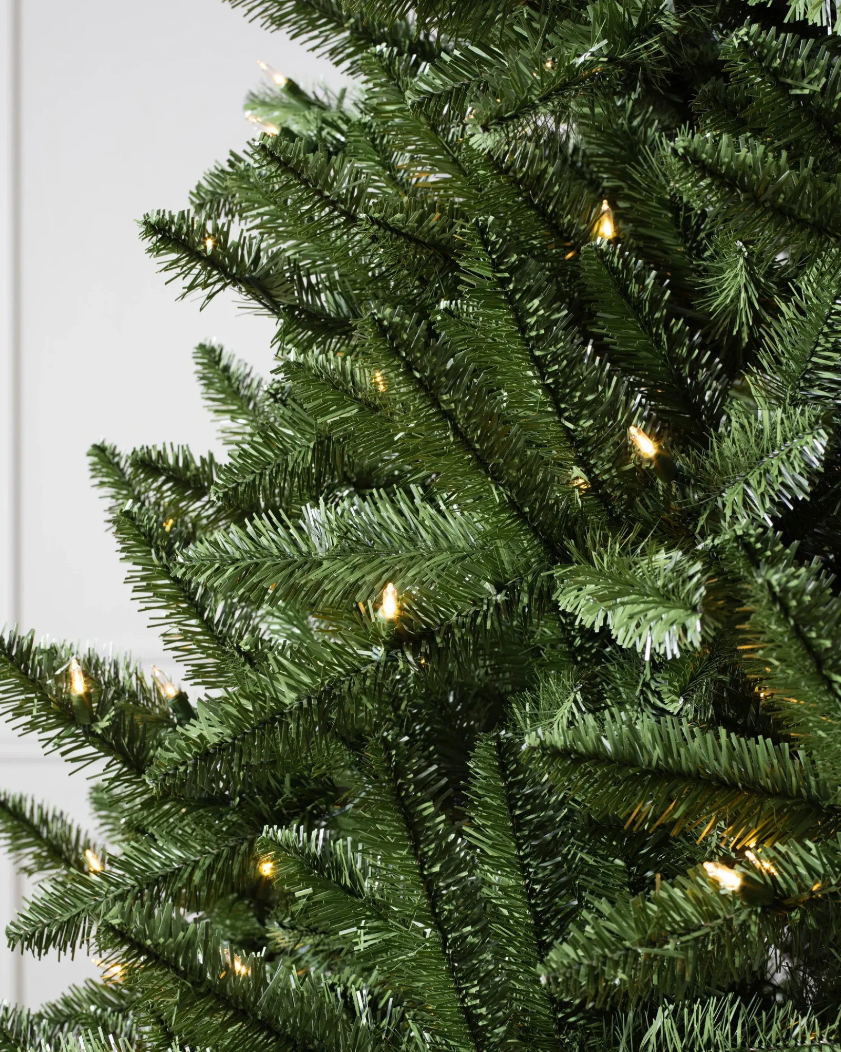 New Idaho Fir 7 - 7.5 Feet|Pre-Lit