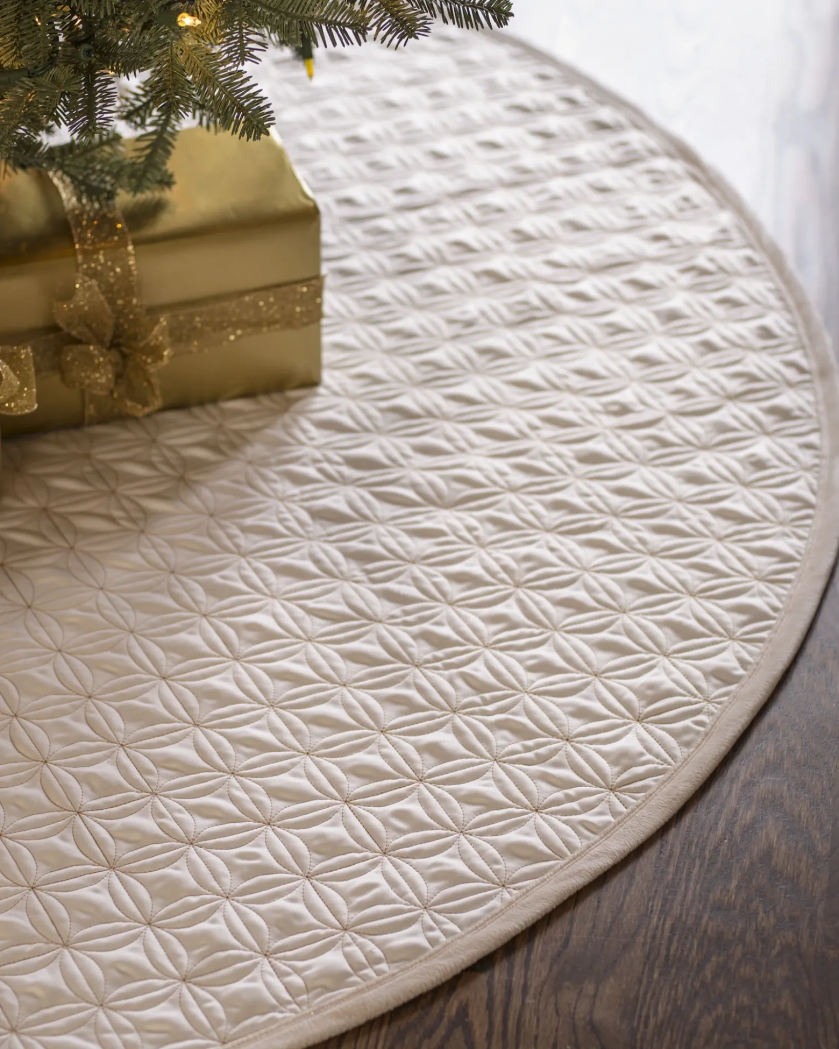 Outlet Lancaster Quilted Tree Skirts Skirts & Collars|Personalized Christmas Décor