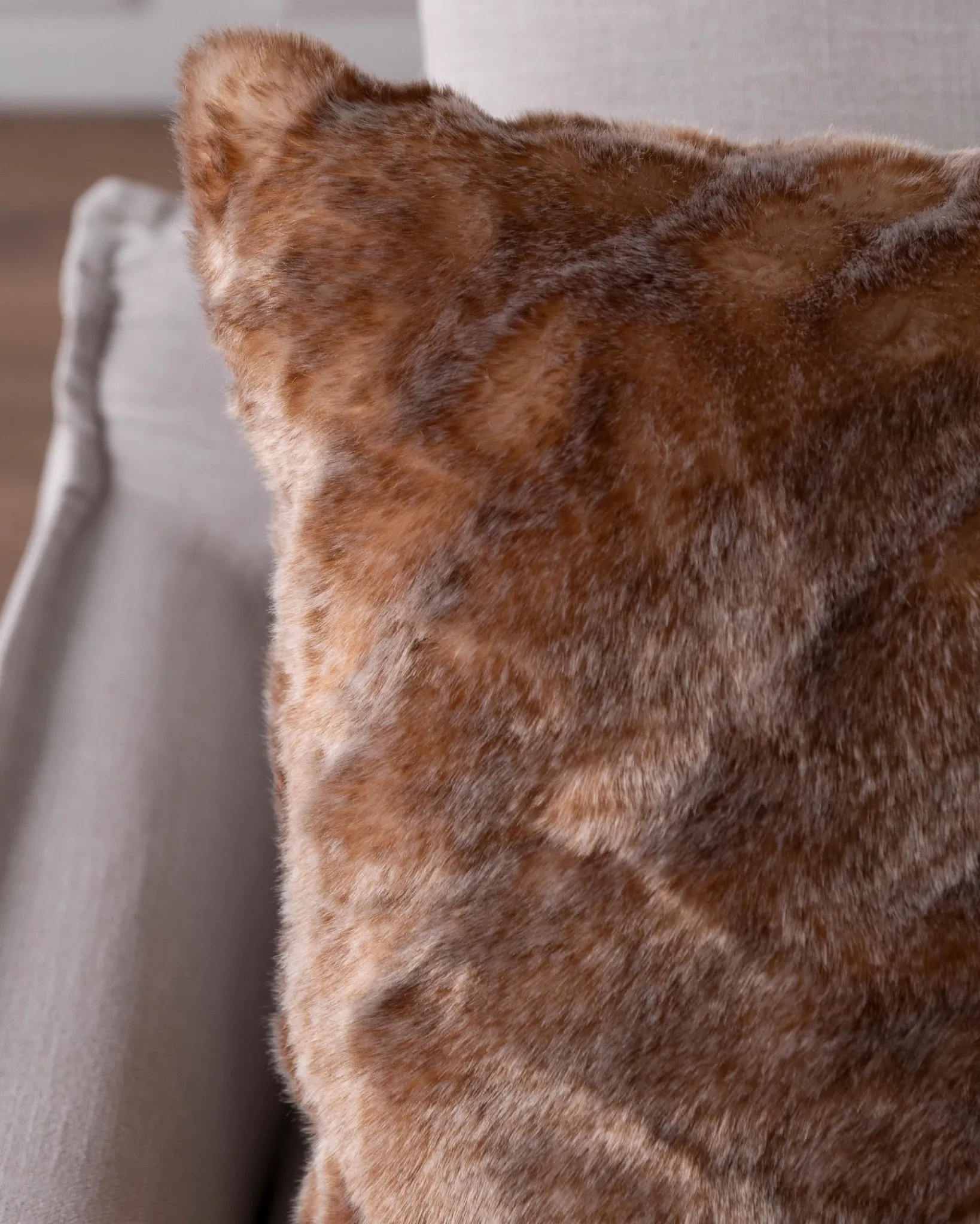 Best Lodge Faux Fur Pillow Covers Pillows & Throws