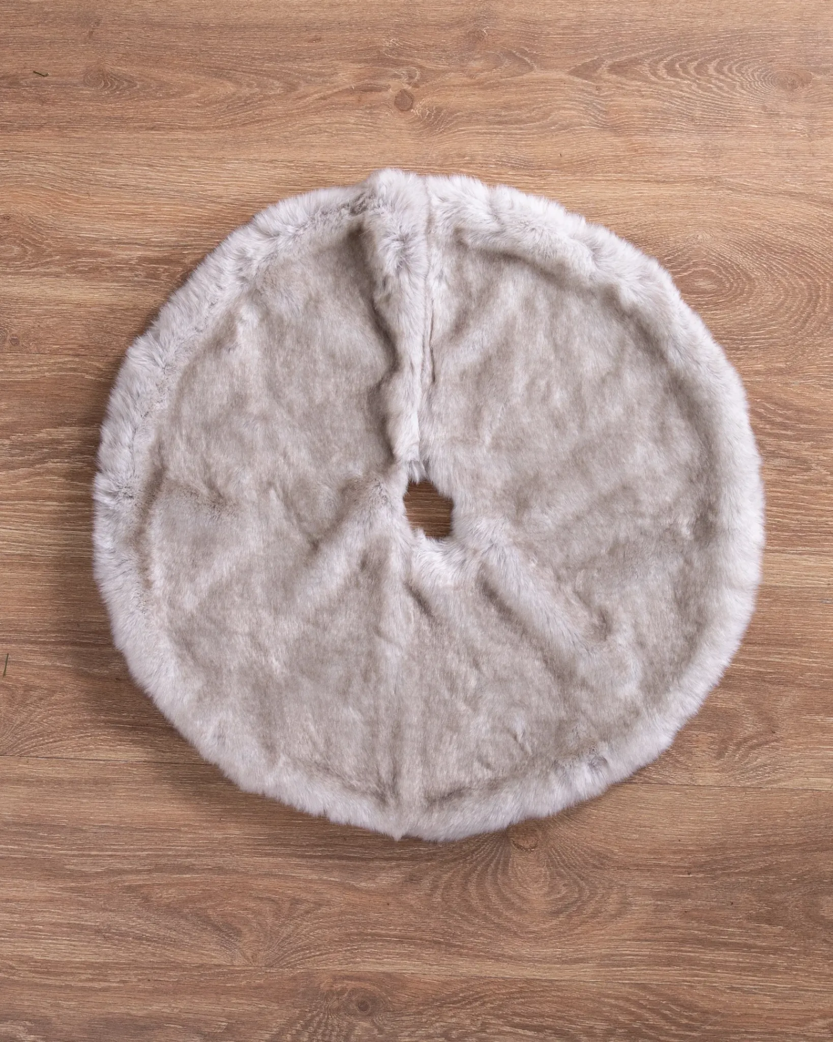 New Lodge Faux Fur Tree Skirts Skirts & Collars