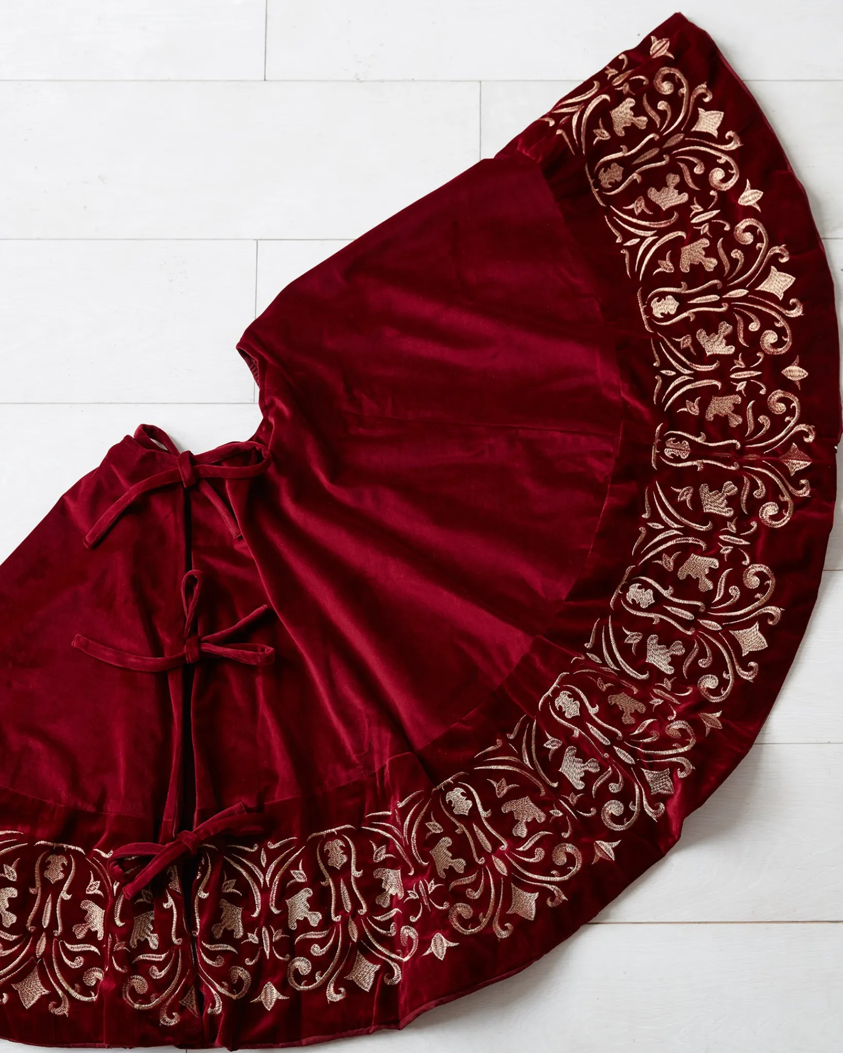 Luxe Embroidered Velvet Tree Skirts Personalized Christmas Décor