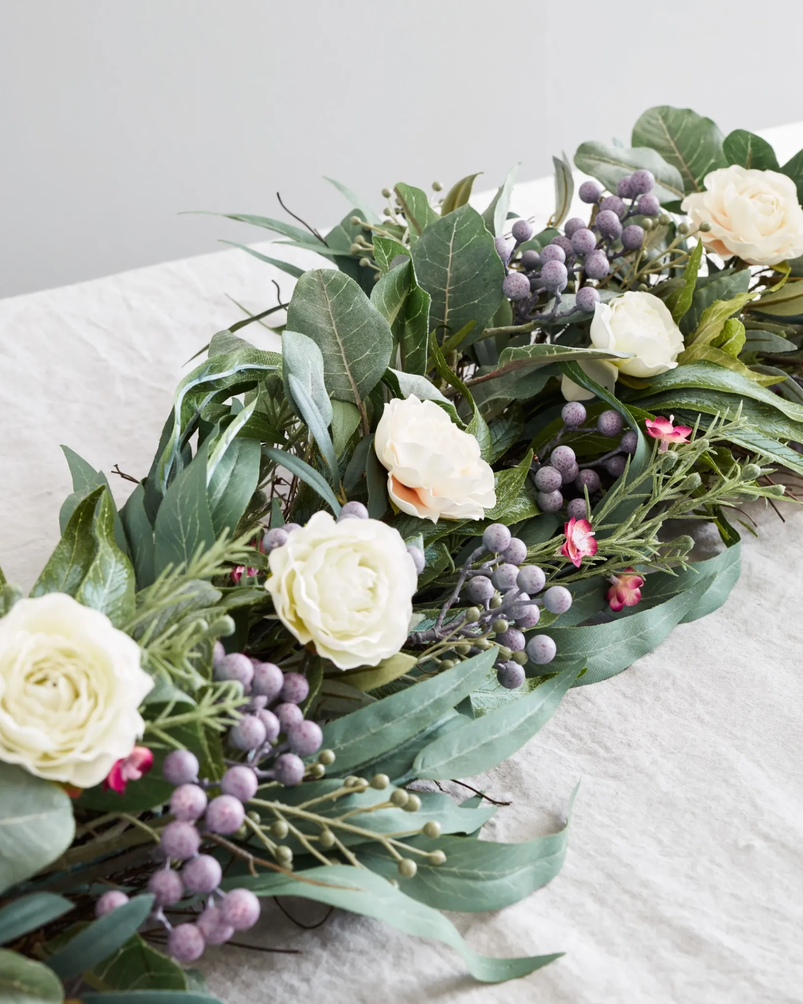 Marseille Meadow Foliage Wreaths|Garlands