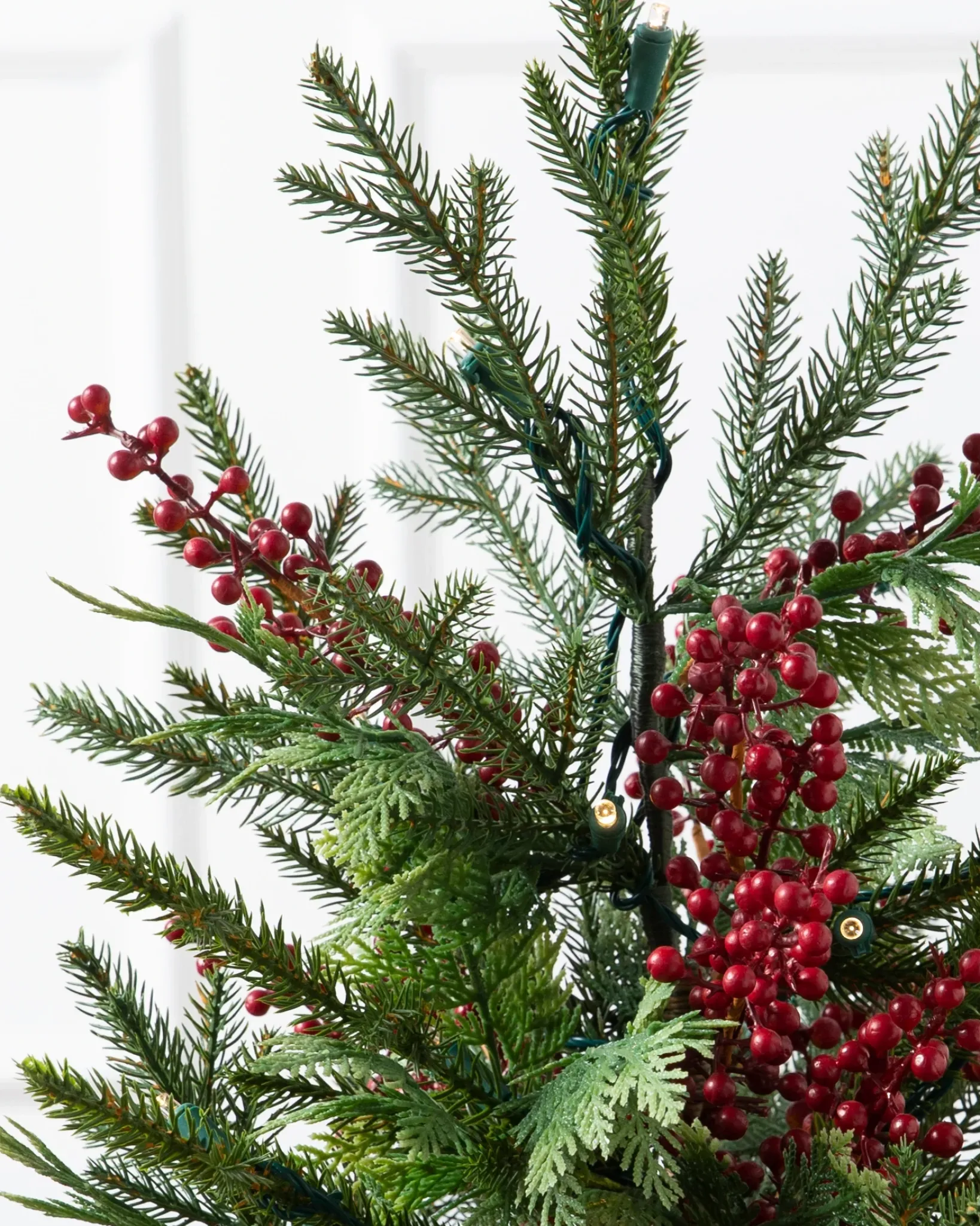 Clearance Outdoor Red Berry Evergreen Potted Trees Outdoor Safe