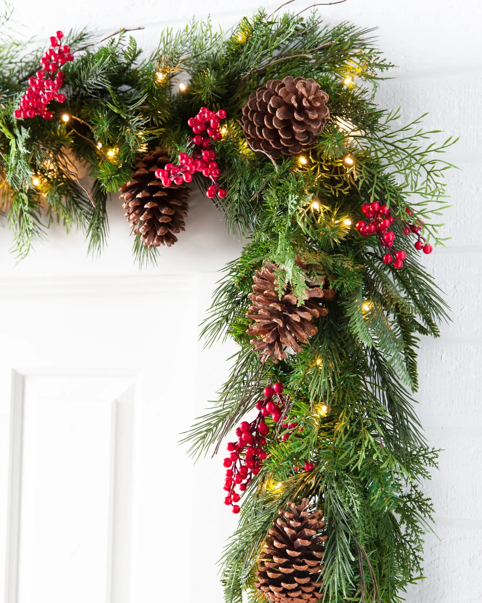 Online Outdoor Red Berry Pine Foliage 18 - 24 Inch|Pre-Lit