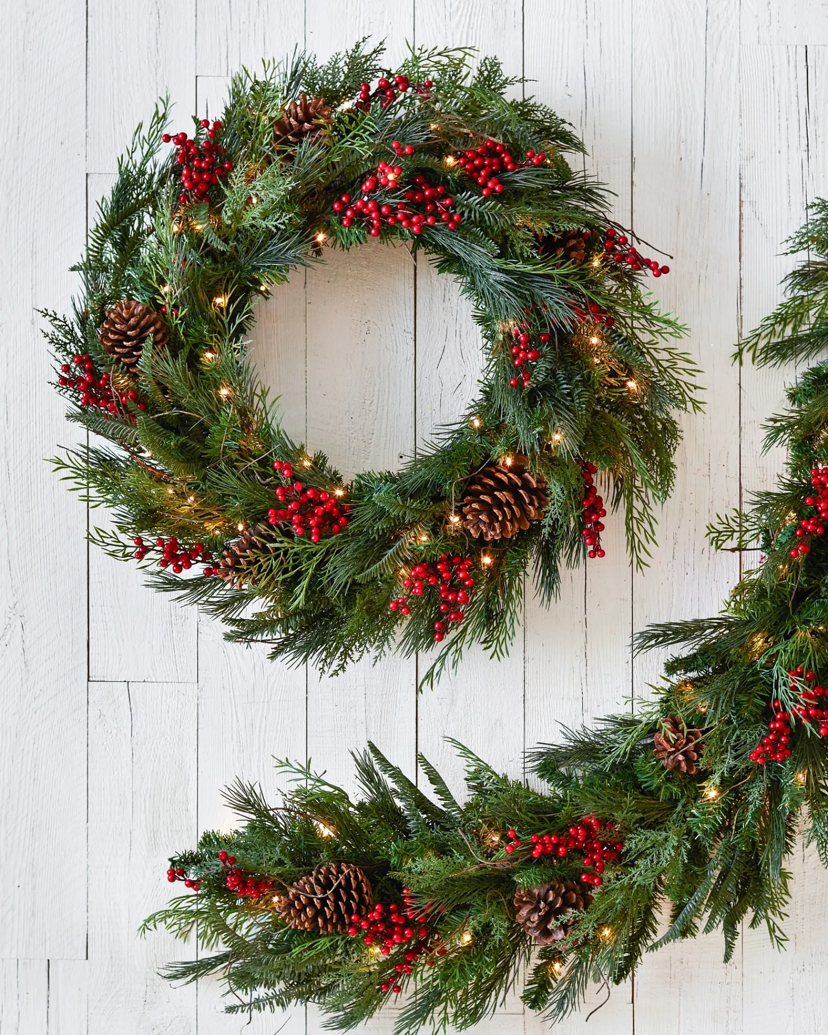 Online Outdoor Red Berry Pine Foliage 18 - 24 Inch|Pre-Lit