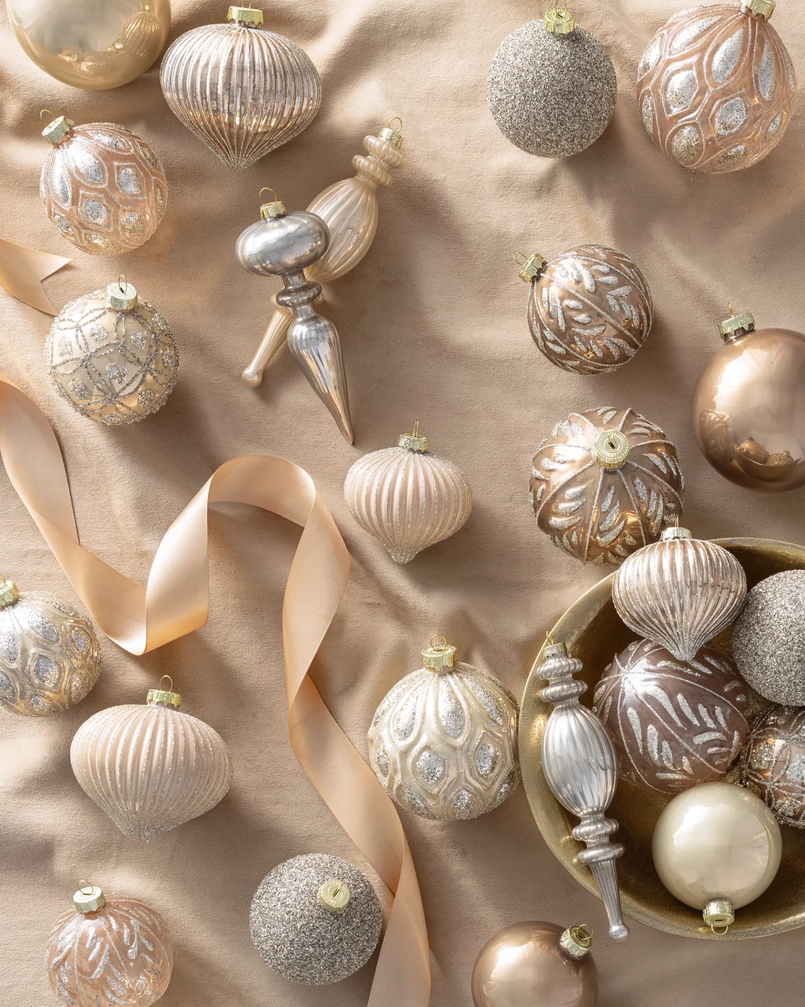 Hot Parisian Palace Christmas Ornament Collection Ornaments