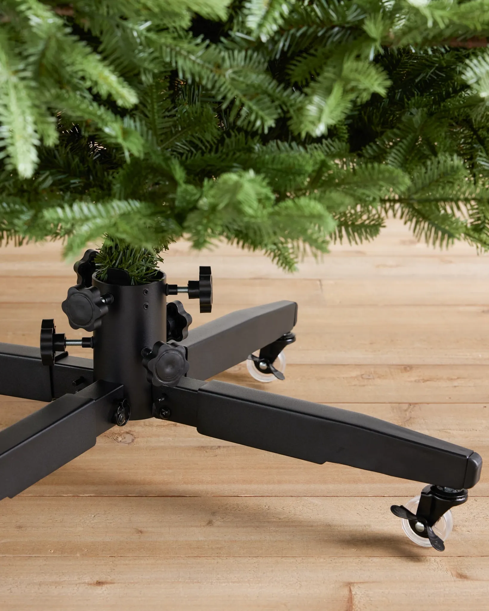 Discount Rolling Christmas Tree Stands Skirts & Collars|Trees