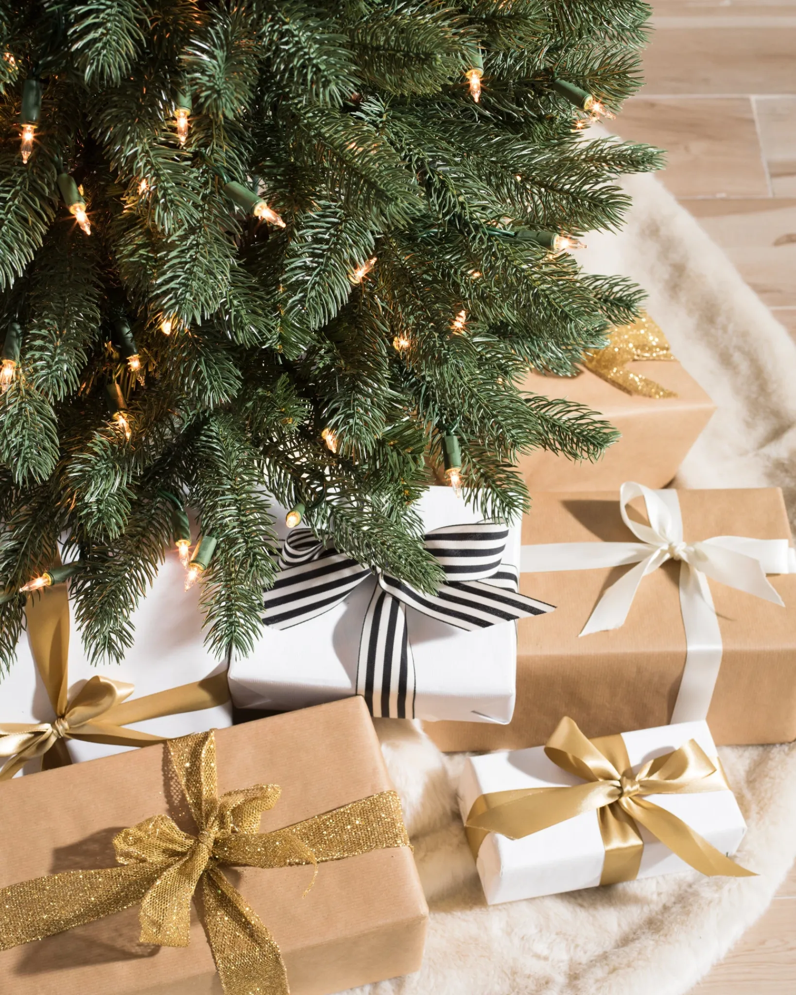 Hot Sonoma Slim® Trees 7 - 7.5 Feet|Pre-Lit