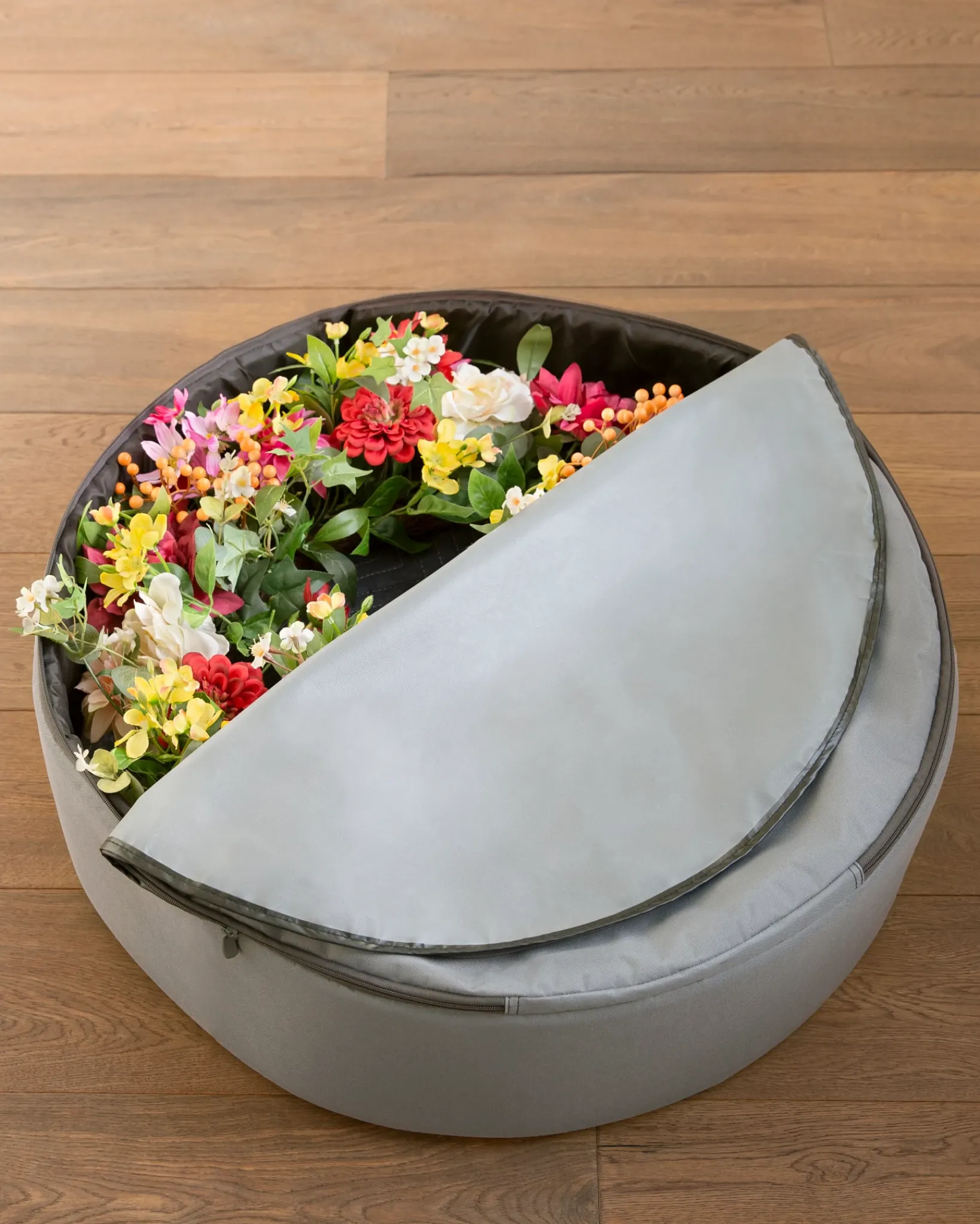 Wreath Storage Bags Wreaths & Greenery