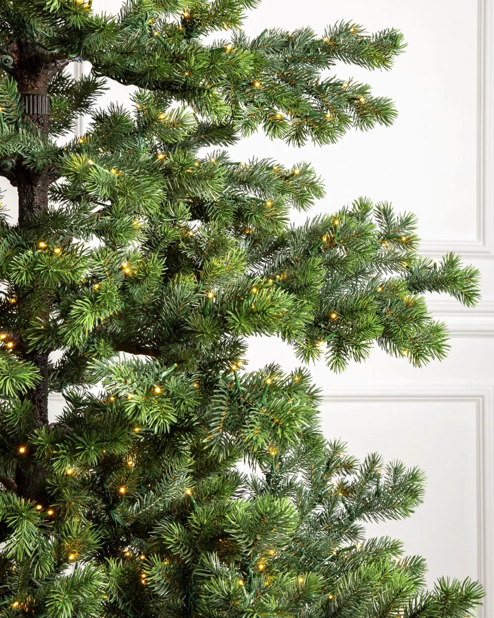 Discount Yukon Spruce® Trees 7 - 7.5 Feet|Pre-Lit